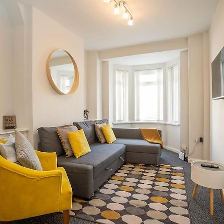 Cozy Townhouse, Walking Distance To Belfast City المظهر الخارجي الصورة